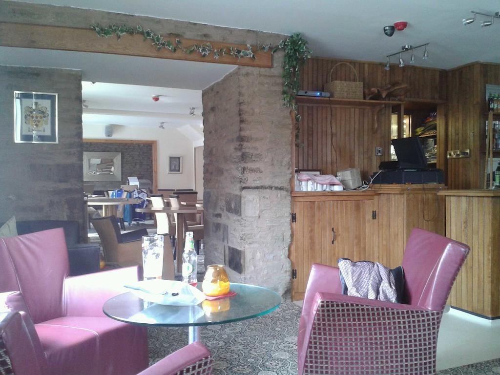 The Castle Inn Wigmore エクステリア 写真